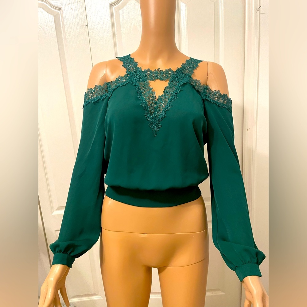 Bebe Green Cold Shoulder XXS